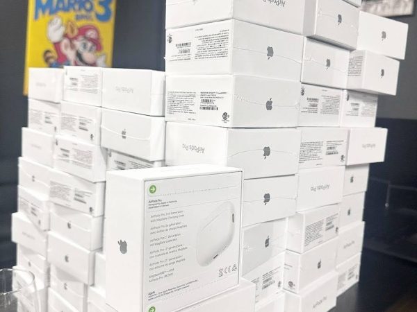 Wholesale Apple Airpods pro pallets — wholesale liquidation pallet for sale — Liquidation Pallet