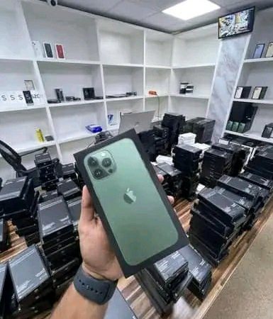 iPhone Liquidation Pallets — wholesale liquidation pallet for sale — Liquidation Pallet Co Miami