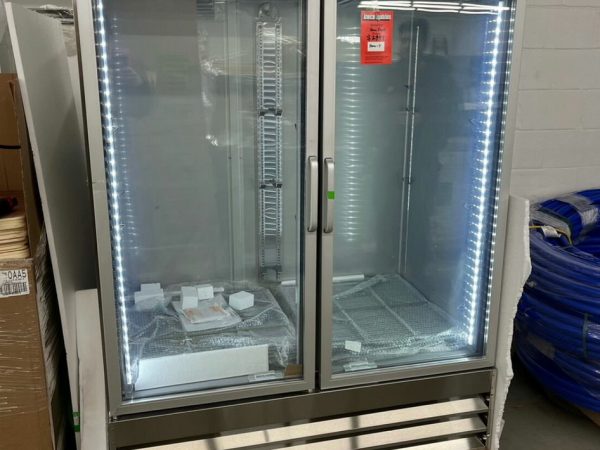 Glass Door Reach-In Freeze Liquidation Pallet — wholesale liquidation pallet for sale — Liquidation