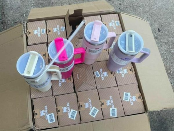 Stanley starbucks cups Liquidation Pallet — wholesale liquidation pallet for sale — Liquidation Pallet