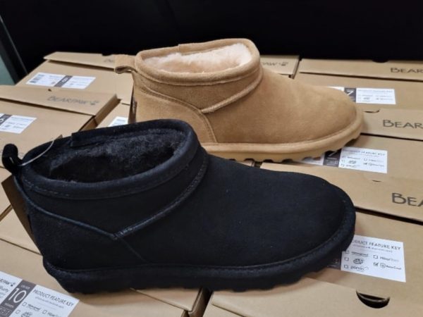 Wholesale Ugg shoe pallets — wholesale ugg liquidation pallet — Liquidation Pallet Co Miami